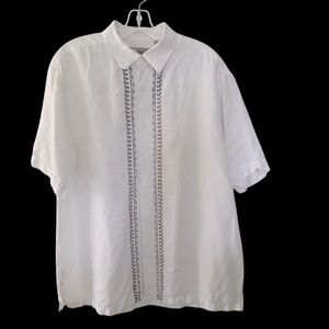 Vintage Cubavera Men’s White Button Up Shirt Short Sleeves Size XL Embroidered